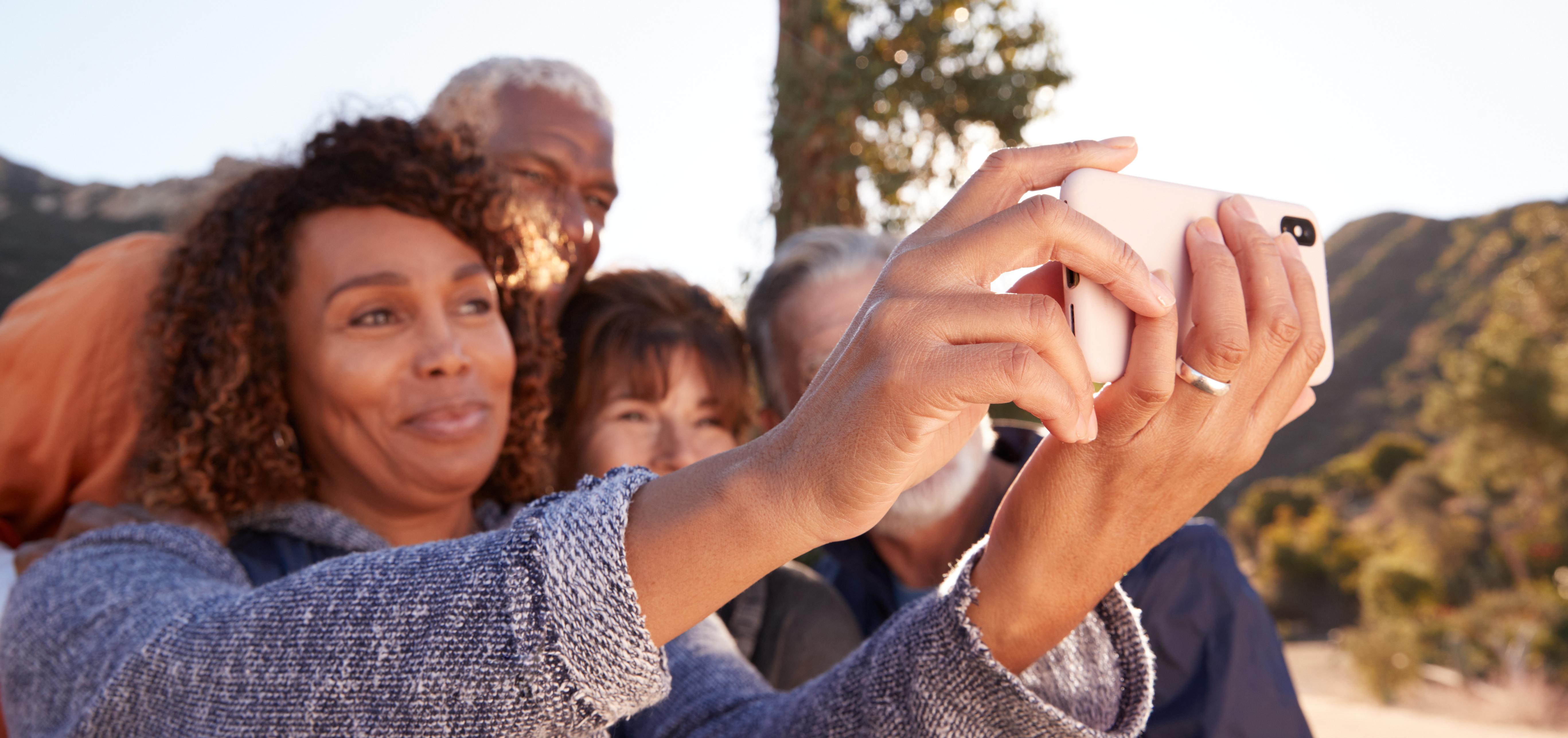 3 Ways That Time with Loved Ones Can Improve Life with MS Twill Care